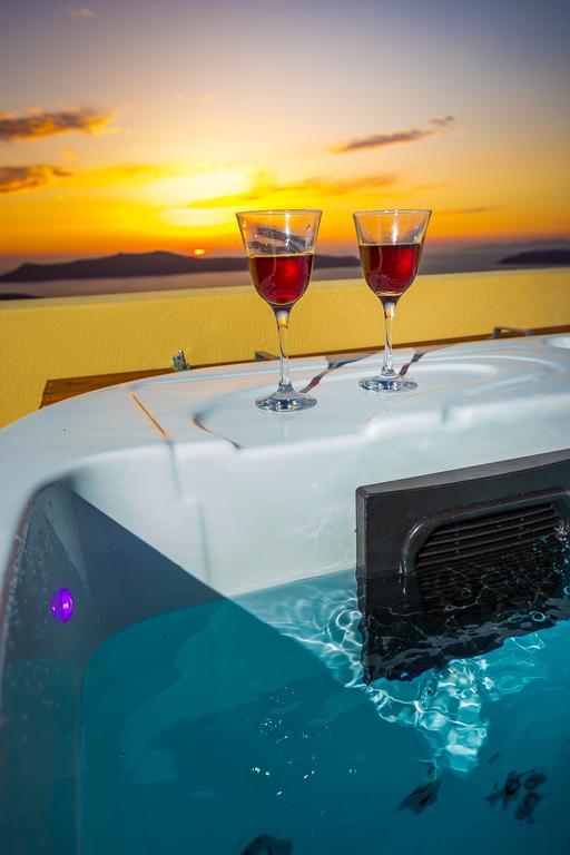 Alma Libre Suites 산토리니 외부 사진